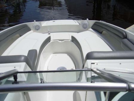 Sea Ray 260 Sundeck image