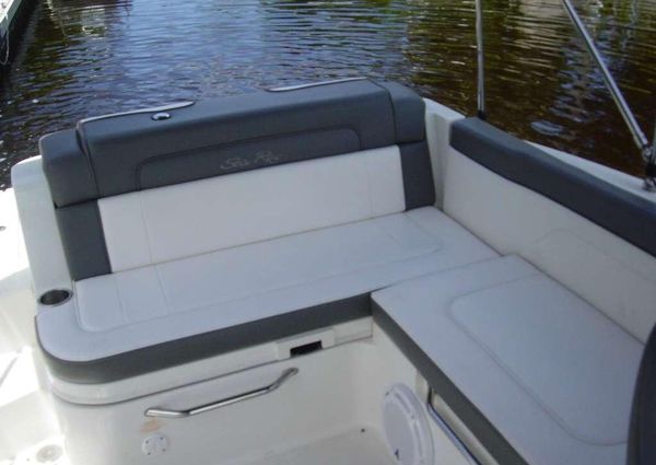 Sea Ray 260 Sundeck image