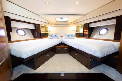 Tiara Yachts 50 Coupe image