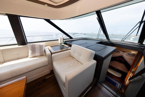 Tiara Yachts 50 Coupe image