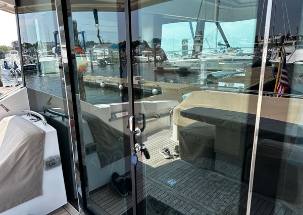 Tiara Yachts 50 Coupe image