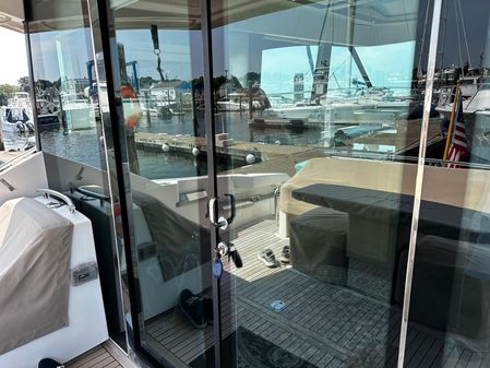 Tiara Yachts 50 Coupe image