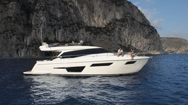 Ferretti Yachts 500 