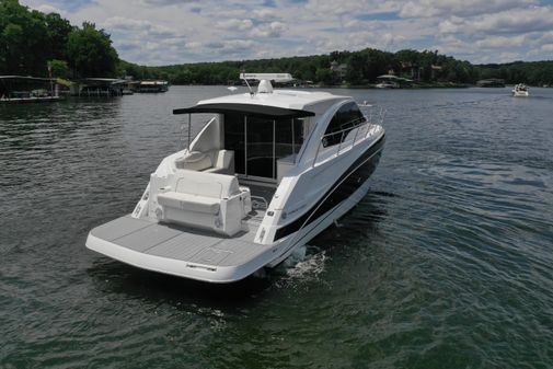 Cruisers Yachts 41 Cantius image