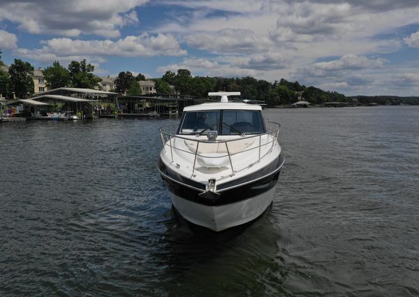 Cruisers Yachts 41 Cantius image