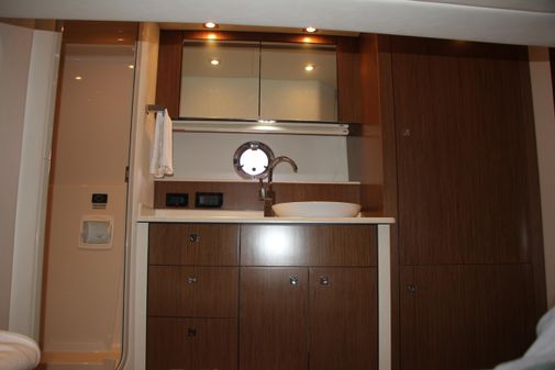 Cruisers Yachts 41 Cantius image