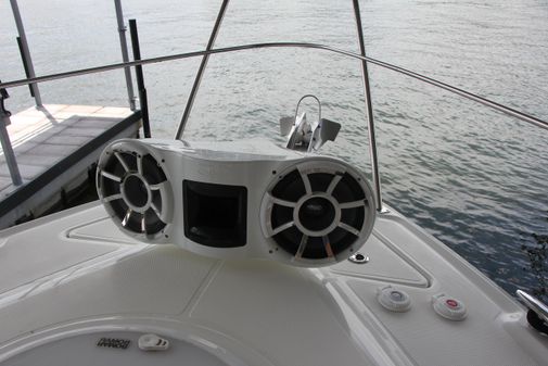 Cruisers Yachts 41 Cantius image