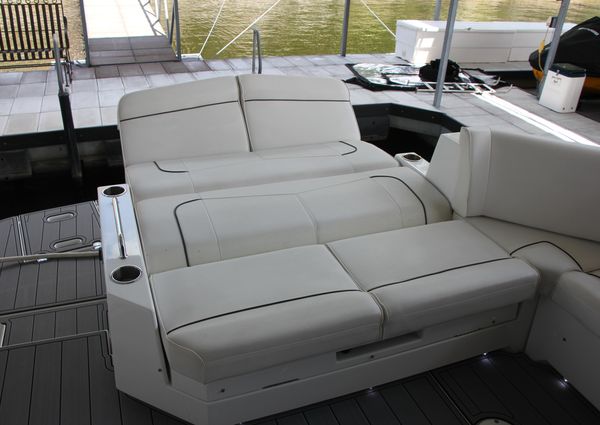 Cruisers Yachts 41 Cantius image