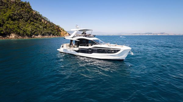 Galeon 560 Fly 