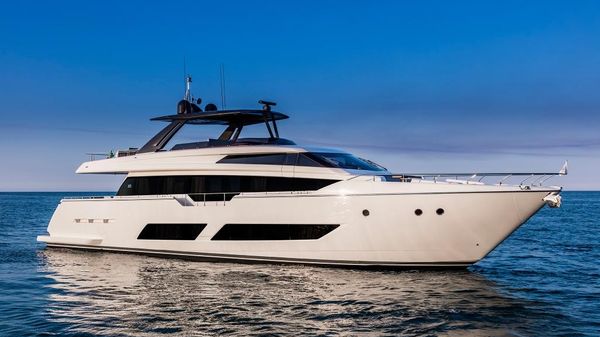 Ferretti Yachts 850