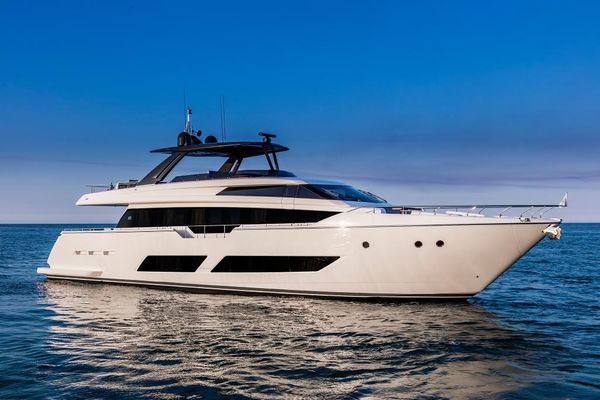 Ferretti-yachts 850 - main image