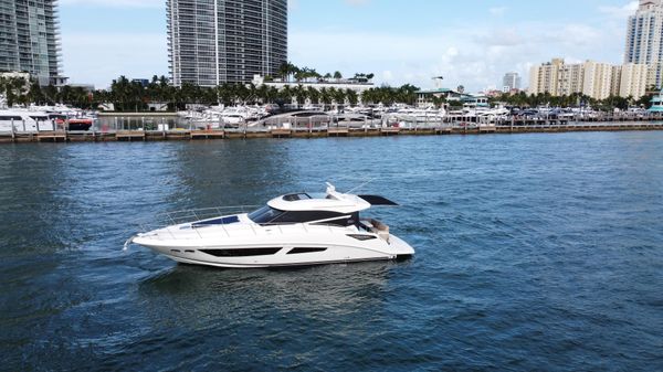 Sea Ray 470 Sundancer