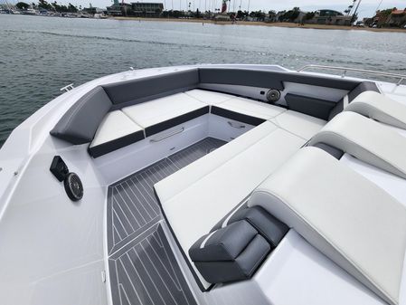 Cruisers-yachts 38GLS-0B image