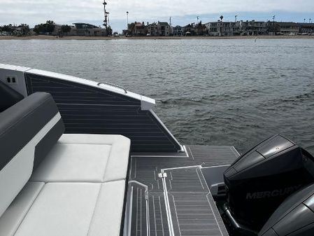 Cruisers-yachts 38GLS-0B image