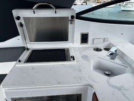 Cruisers-yachts 38GLS-0B image