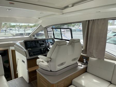 Sea Ray 460 Sundancer image