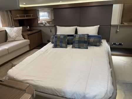 Sea Ray 460 Sundancer image