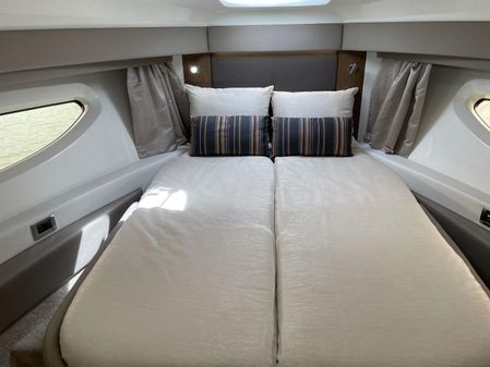 Sea Ray 460 Sundancer image