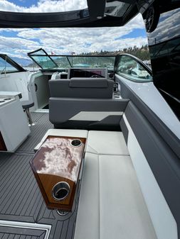 Cruisers Yachts 38 GLS I/O image