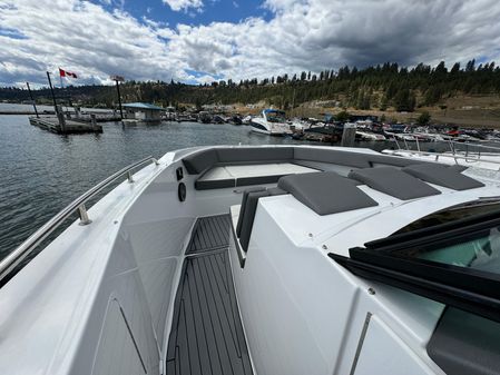 Cruisers Yachts 38 GLS I/O image