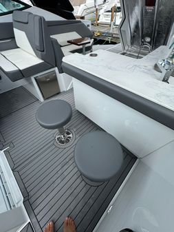 Cruisers Yachts 38 GLS I/O image