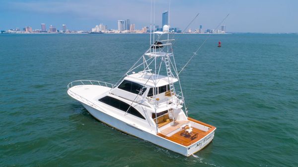 Ocean Yachts 70 Enclosed Bridge