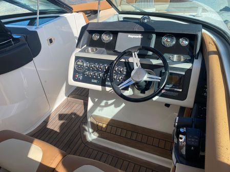 Sea Ray 350 SLX image