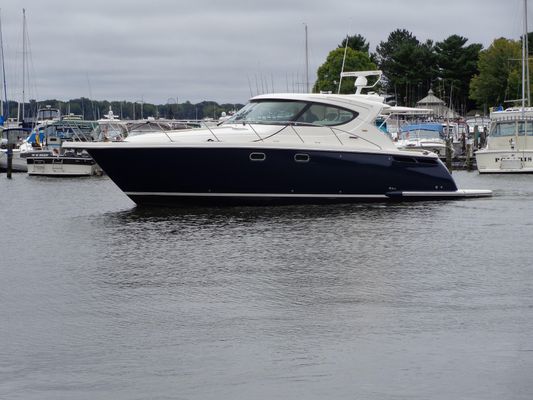 Tiara 4500 Sovran - main image
