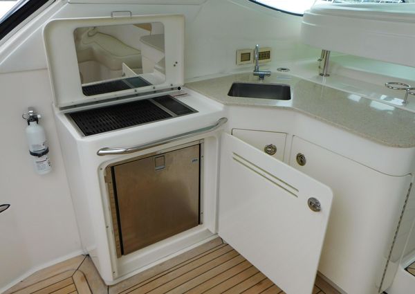 Sea Ray 43 Sundancer image