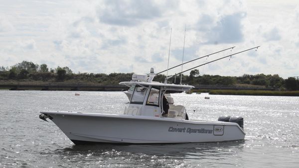 Sea Hunt Gamefish 30 With Forward Seating 