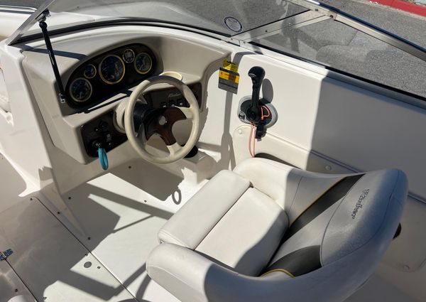 Rinker 195-CAPTIVA image