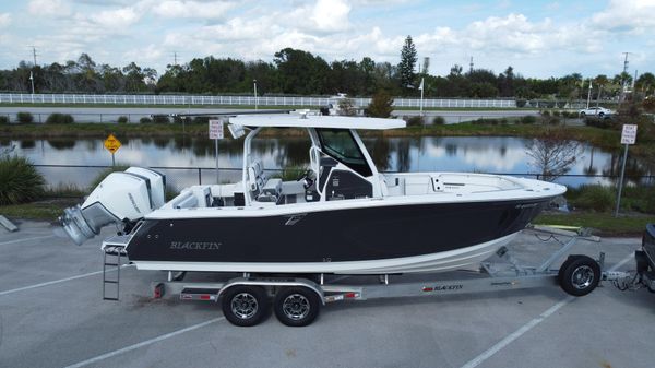 Blackfin 272 CC