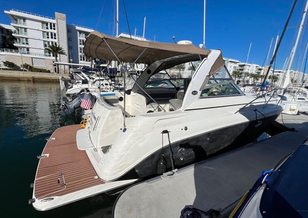 Rinker 320 Express Cruiser image