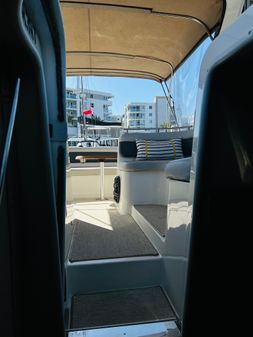 Rinker 320 Express Cruiser image