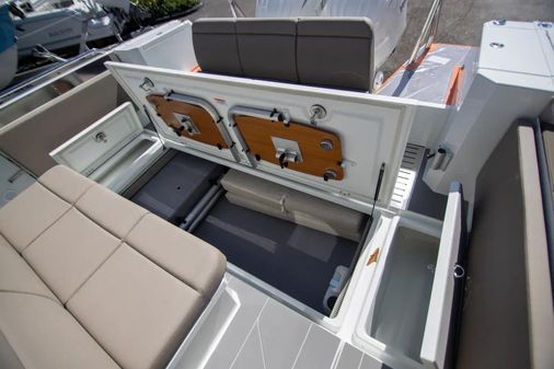 Quarken 35 Cabin image