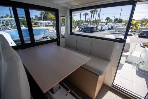 Quarken 35 Cabin image