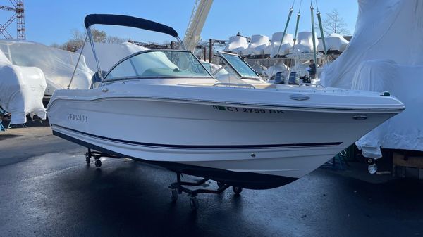 Robalo R207 Dual Console