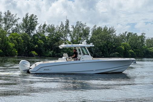 Boston Whaler 330 Outrage image