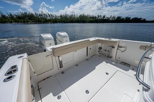 Boston Whaler 330 Outrage image