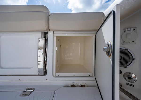 Boston Whaler 330 Outrage image