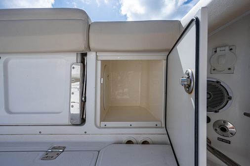 Boston Whaler 330 Outrage image