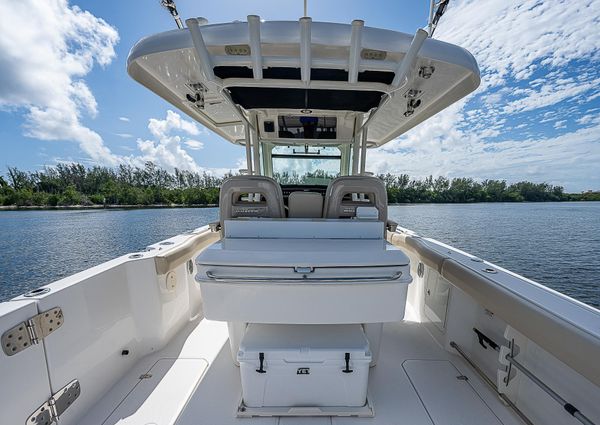 Boston Whaler 330 Outrage image