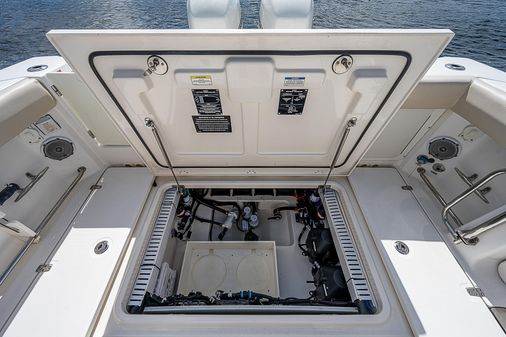 Boston Whaler 330 Outrage image