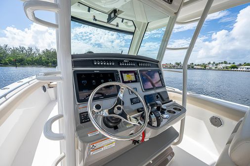 Boston Whaler 330 Outrage image