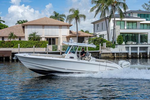 Boston Whaler 330 Outrage image