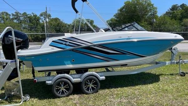 Bayliner VR5 