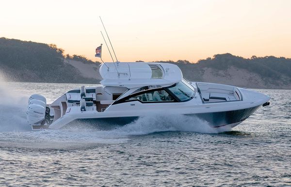 Tiara New Boat Models Coastal Carolina Yacht Sales