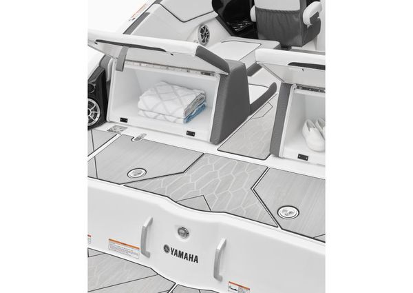 Yamaha Boats 252XE image