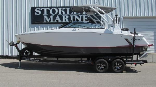 Cobalt R4 Surf 