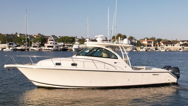 Pursuit 345 Offshore